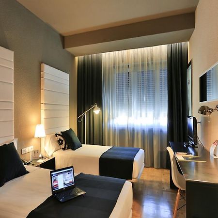 Habitus Hotel Leyre Pamplona Exterior photo