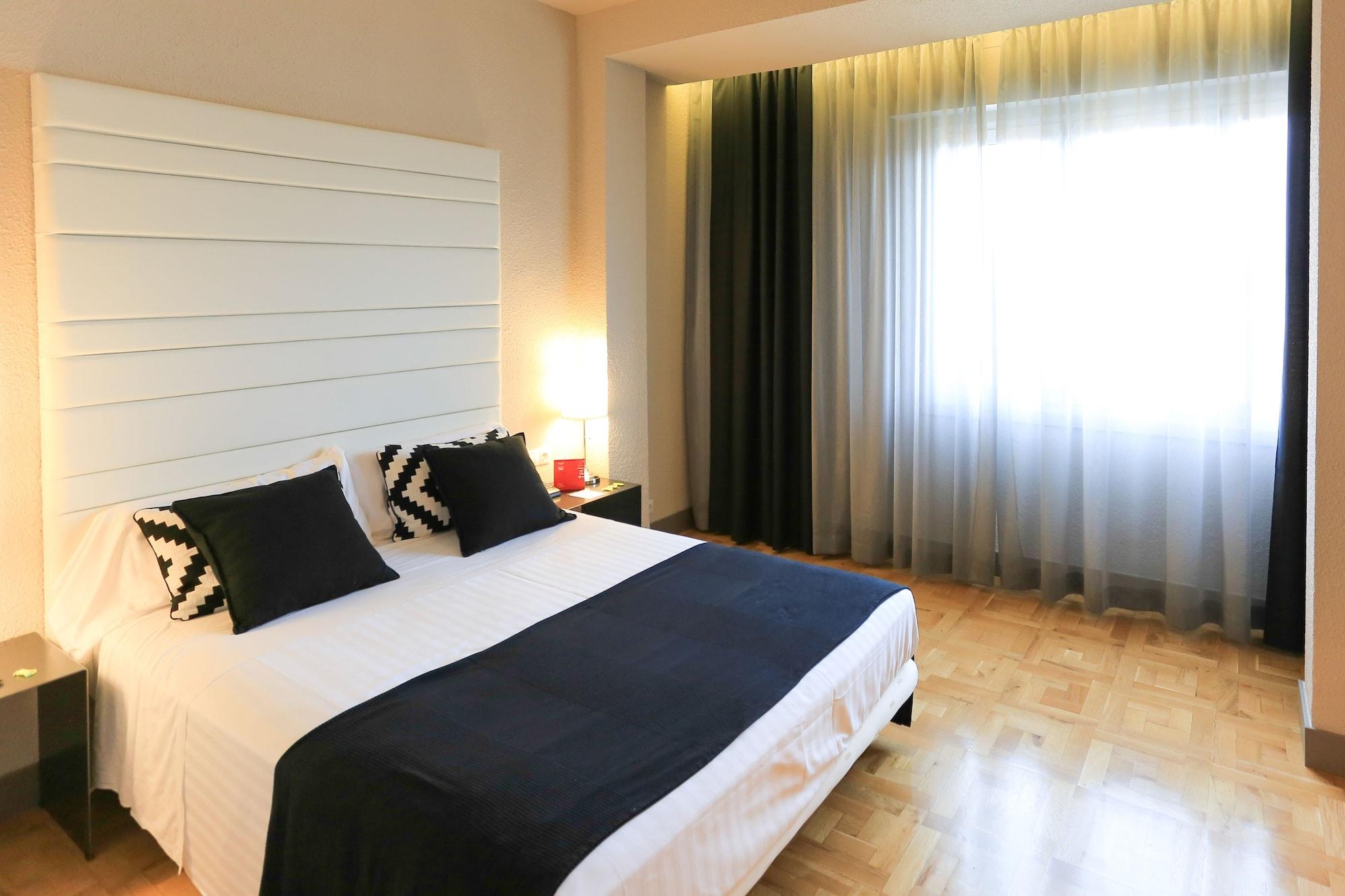 Habitus Hotel Leyre Pamplona Exterior photo